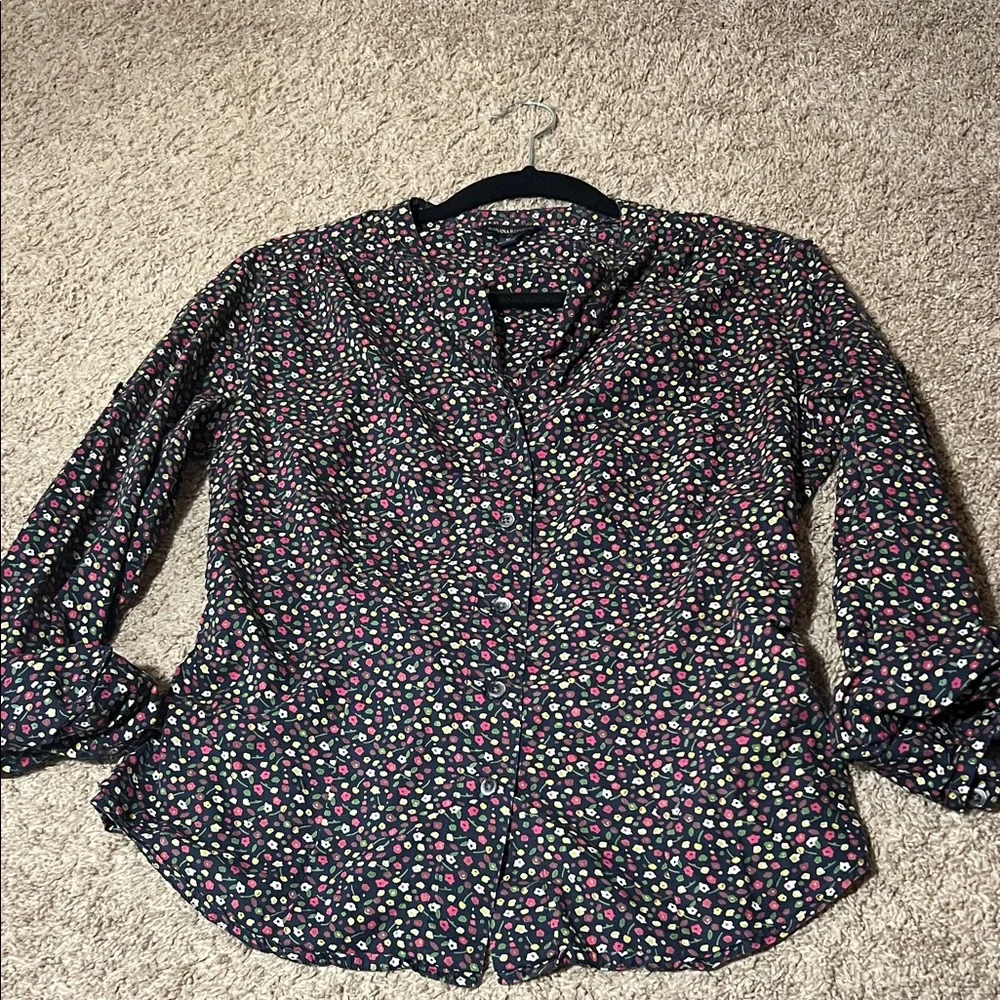 Banana Republic Floral Button-Front Women's Top with tie back, size medium - Picture 1 of 4